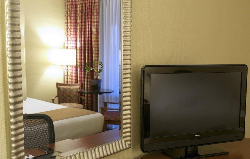 West Gate Inn Наяк Екстериор снимка