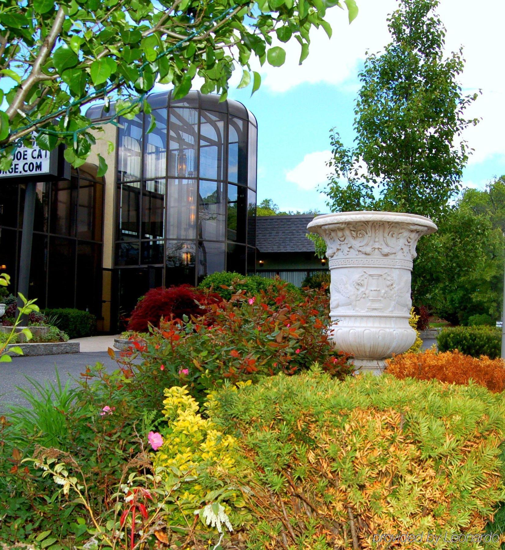 West Gate Inn Наяк Екстериор снимка